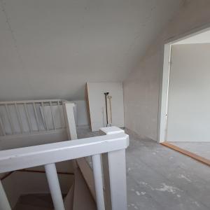 housePhoto