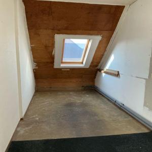 housePhoto