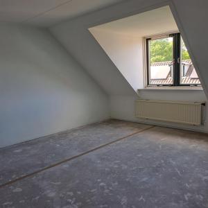 housePhoto