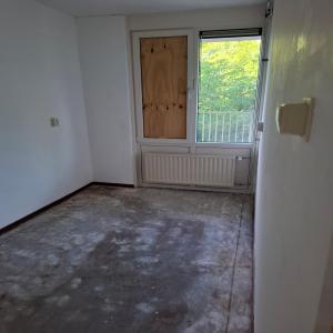 housePhoto
