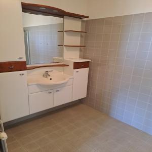 housePhoto