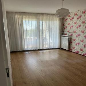 housePhoto