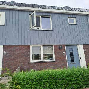 housePhoto