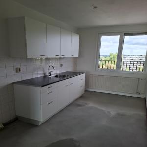 housePhoto