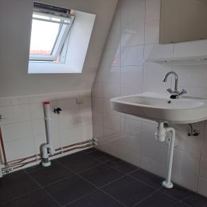 housePhoto