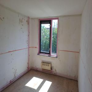 housePhoto