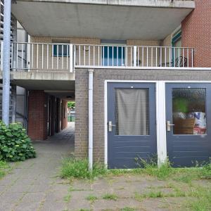 housePhoto