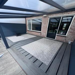 housePhoto