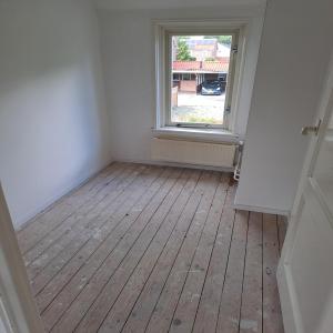 housePhoto