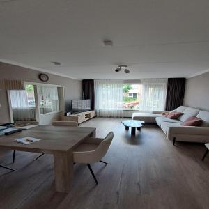 housePhoto