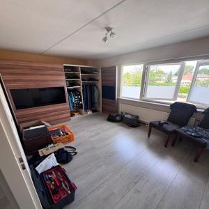 housePhoto