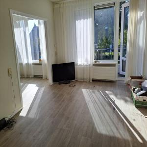 housePhoto