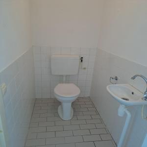 housePhoto