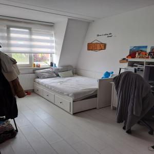 housePhoto