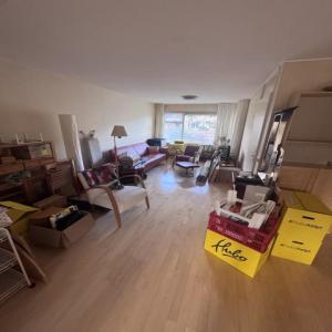 housePhoto