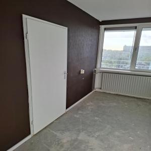 housePhoto