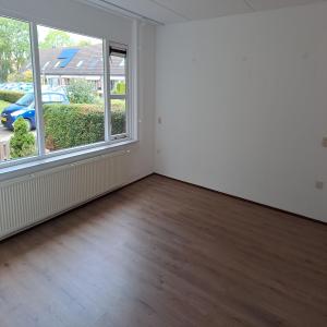 housePhoto
