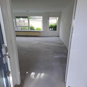 housePhoto