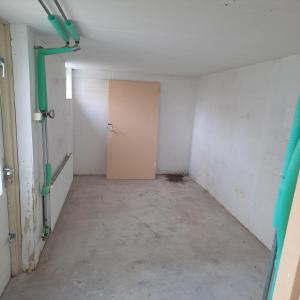housePhoto