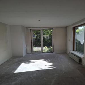 housePhoto
