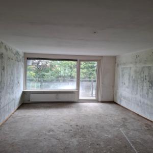 housePhoto