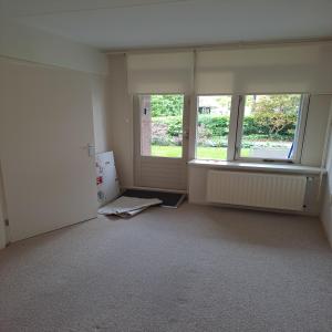 housePhoto