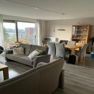 housePhoto