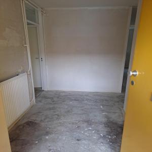 housePhoto