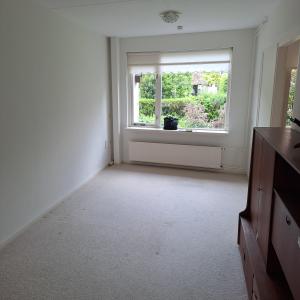 housePhoto