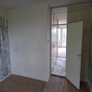 housePhoto
