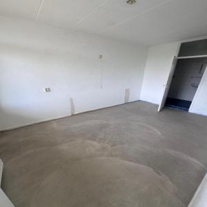 housePhoto