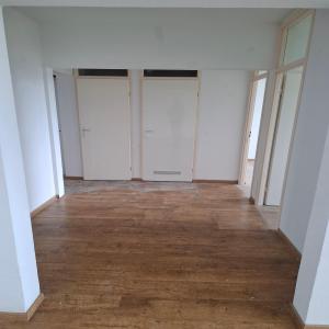 housePhoto
