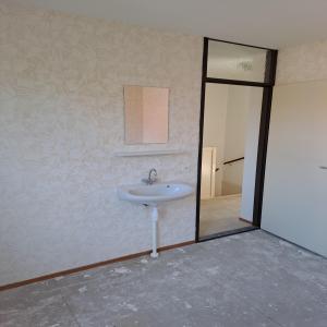 housePhoto
