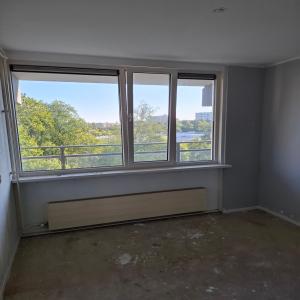 housePhoto