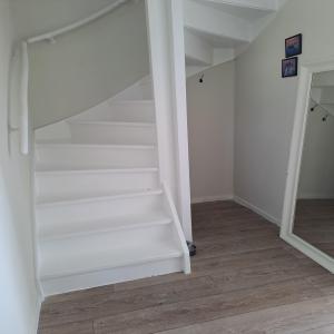 housePhoto