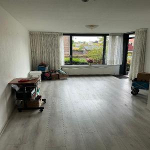 housePhoto