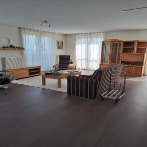 housePhoto
