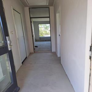 housePhoto