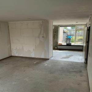 housePhoto