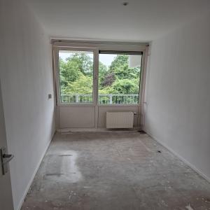 housePhoto
