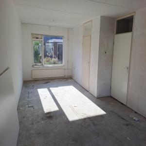 housePhoto