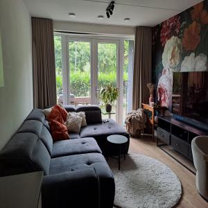 housePhoto