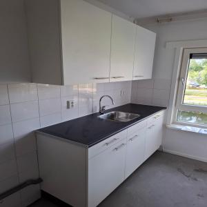 housePhoto