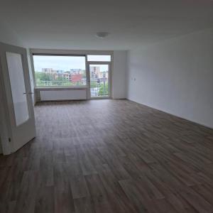 housePhoto