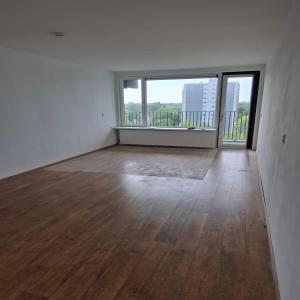 housePhoto