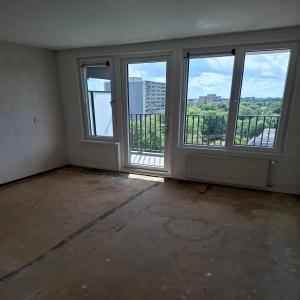 housePhoto
