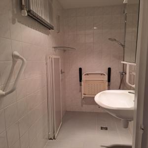 housePhoto