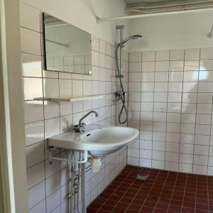 housePhoto