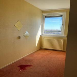 housePhoto