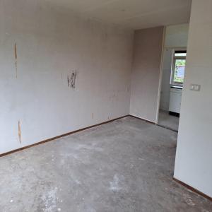 housePhoto
